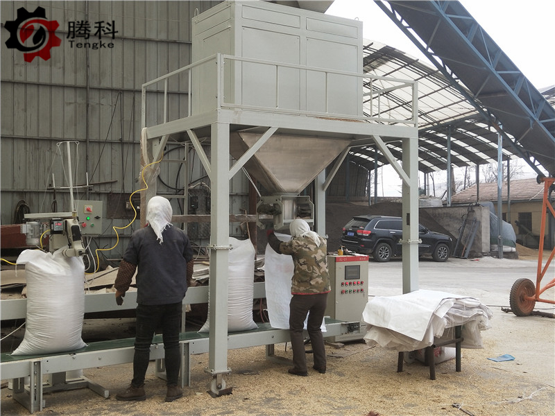 安徽六安大型60kg_料双秤单口包装机厂家安装试Z用现?><a class=